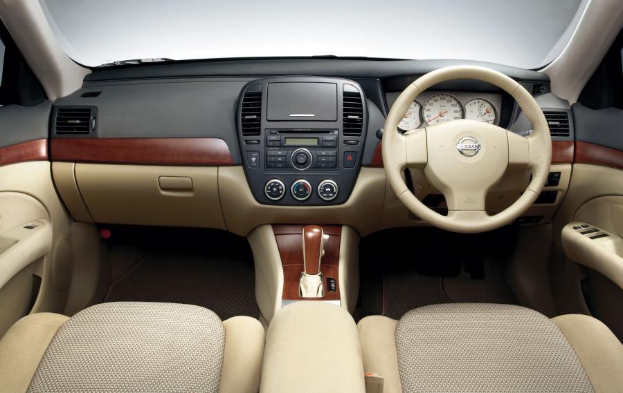  Nissan Bluebird 2006 года  (фото 10 из 14)